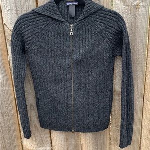 Patagonia 100% lambswool zip up hoodie